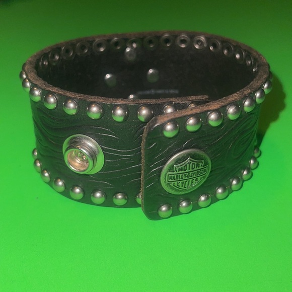 Harley Davidson Cuff - Picture 3 of 11